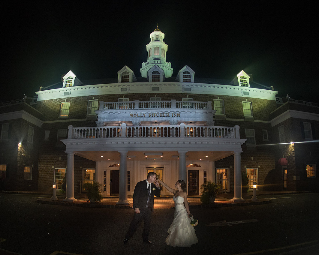 cherryville-photography-clinton-hunterdon-county-NJ-wedding-photographer, cute-sweet--fun-must-have-bride-groom-picture-molly-pitcher-inn