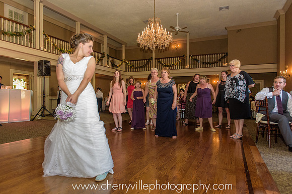 48#NJWedding #CherryvillePhotography #RutherfordHall #DavidsCountryInn cherryville-photography-clinton-hunterdon-county-NJ-wedding-photographer