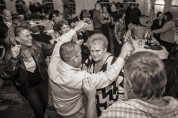 23,#NJWedding #CherryvillePhotography cherryville-photography-clinton-hunterdon-county-NJ-wedding-photographer, cute-sweet--fun-must-have-bride-groom-picture