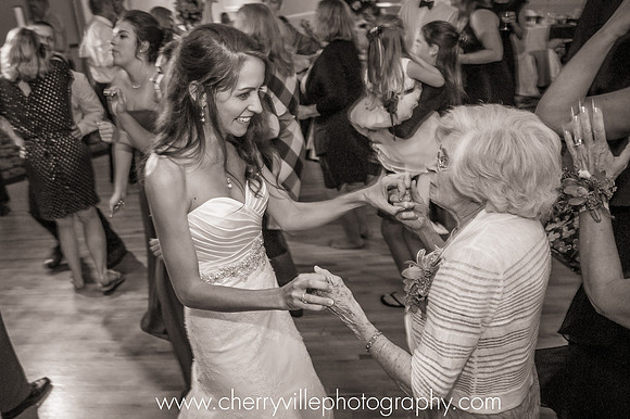#BerkelyPlaza #CherryvillePhotography #NJWedding1485