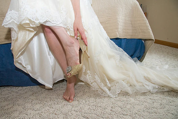 3,cherryville-photography-clinton-hunterdon-county-NJ-wedding-photographer, cute-sweet--fun-must-have-bride-groom-picture-davids-country-inn