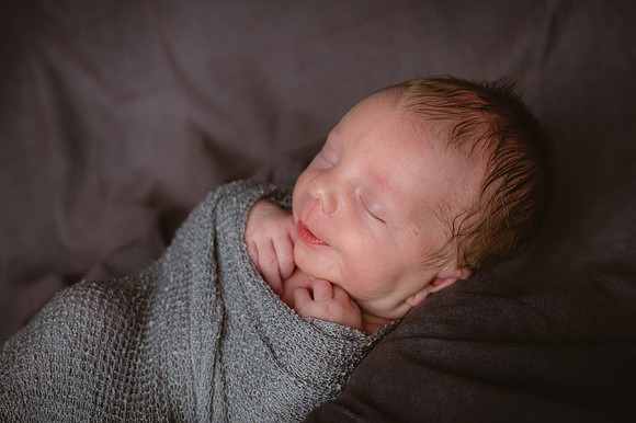 Newborn Photography at HunterdonCounty in November taken by Cherryville Photography located in Clinton, NJ-20