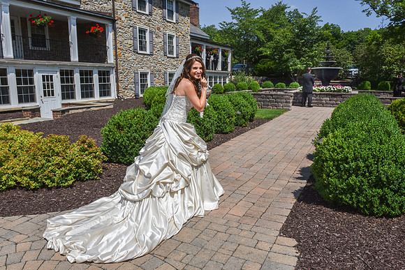 Wedding Pictures The Farmhouse at the Grand Colonial