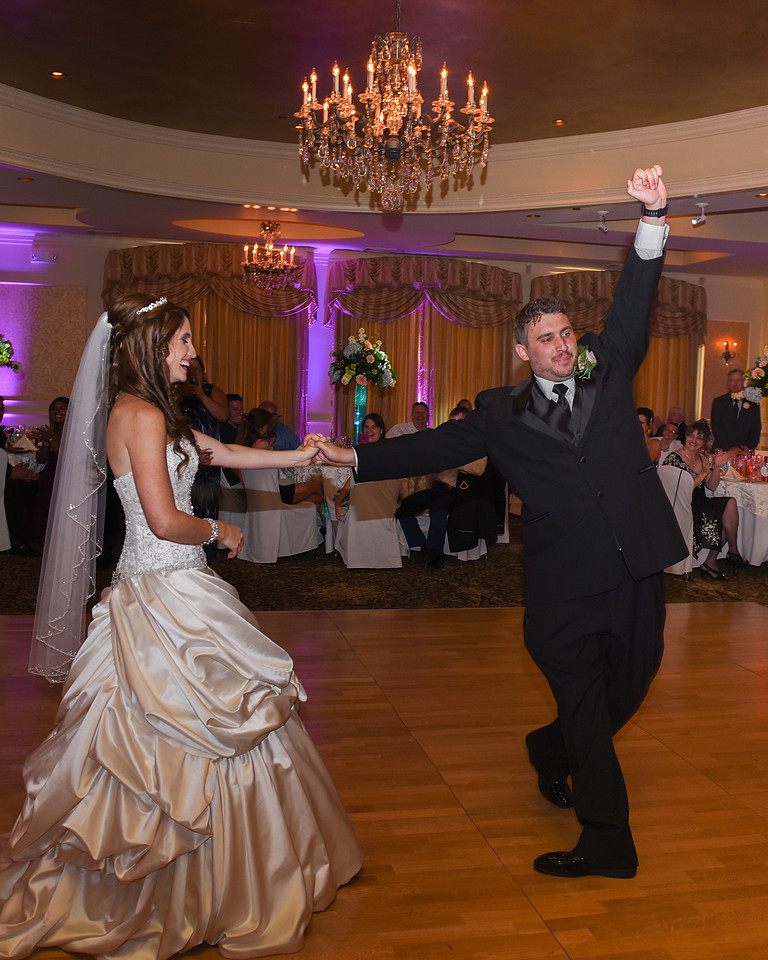 Wedding Pictures The Farmhouse at the Grand Colonial