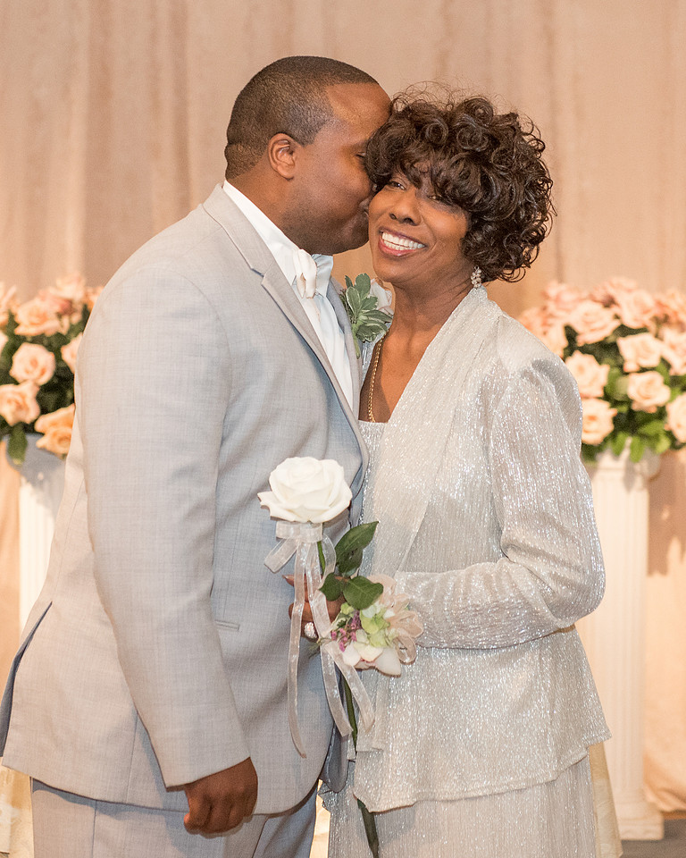cherryville-photography, clinton-NJ-wedding-photographer, must-have-sweet-cute-romantic-wedding-pictures, the-grove