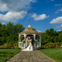 10cherryville-photography-clinton-hunterdon-county-NJ-wedding-photographer, cute-sweet--fun-must-have-bride-groom-picture-the-farmhouse-at-the-grand-colonial09