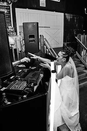 54Wedding Photography at Jacks Barn in Oxford NJ taken by CherryvillePhotography Flemington, Clinton, Hunterdon County NJ
