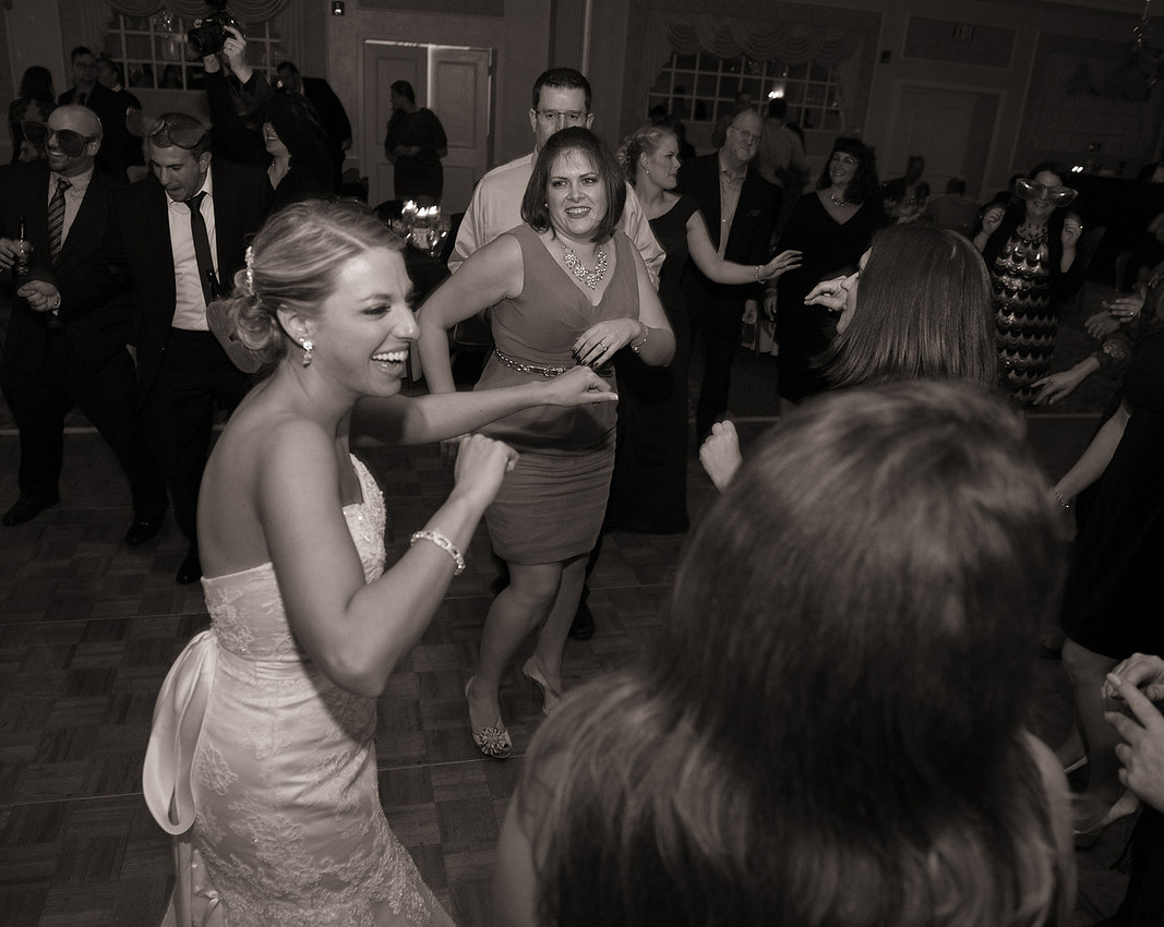 1,bridgewater-manor, cherryville-photography, clinton-NJ-wedding-photographer, must-have-sweet-cute-romantic-wedding-pictures