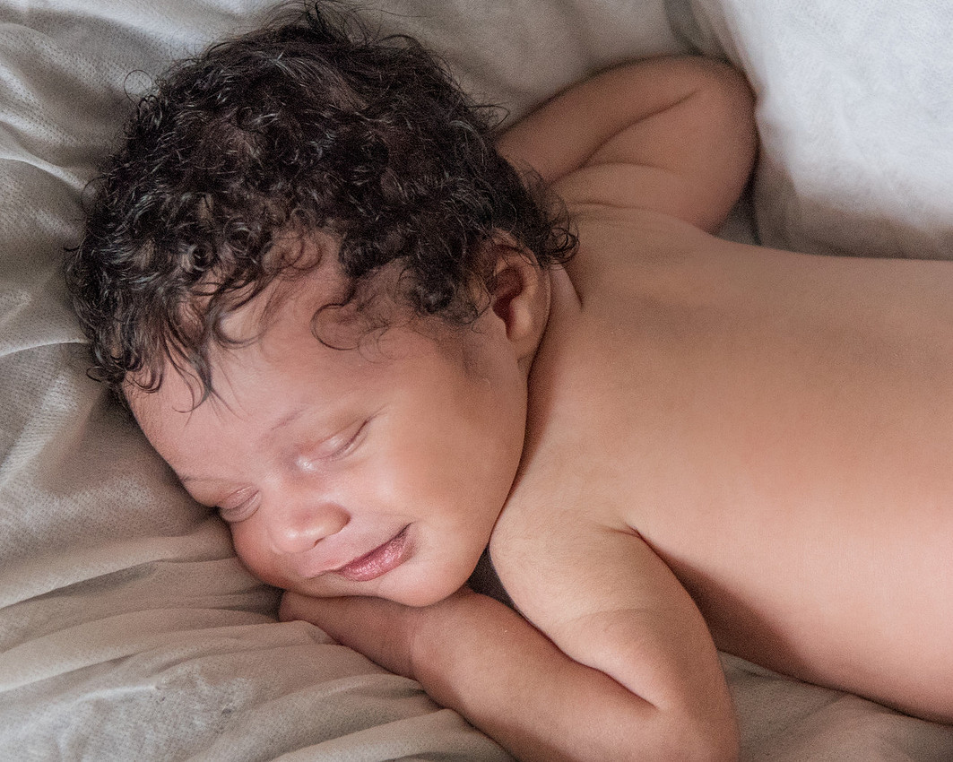 1,clinton-NJ-neworn-photographer-photographer, cute-sweet--fun-must-have-newborn-baby-picture