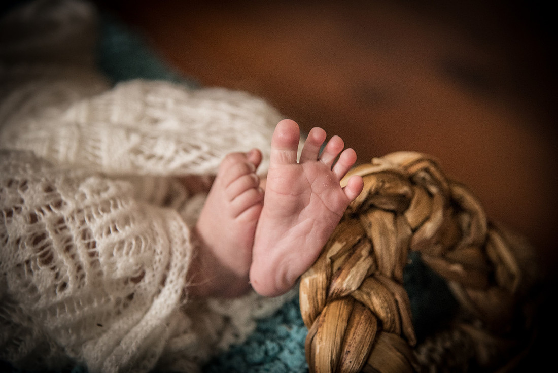 1,clinton-NJ-neworn-photographer-photographer, cute-sweet--fun-must-have-newborn-baby-picture