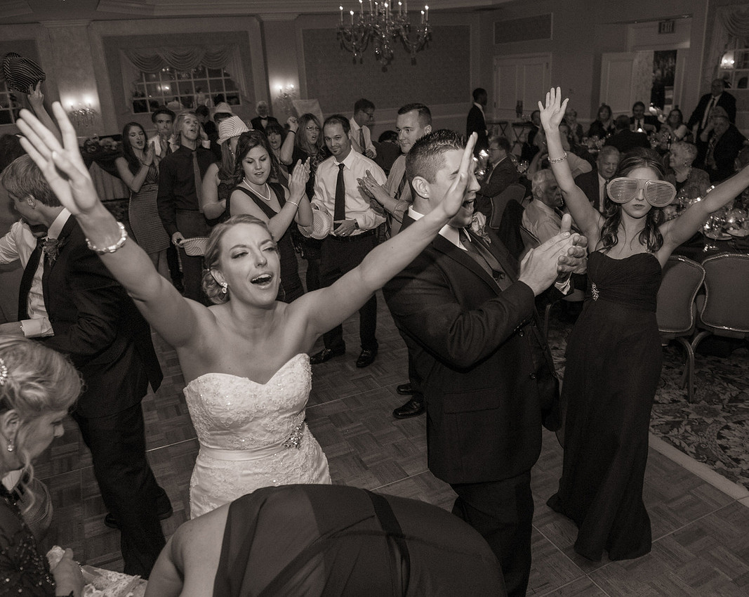 1,bridgewater-manor, cherryville-photography, clinton-NJ-wedding-photographer, must-have-sweet-cute-romantic-wedding-pictures