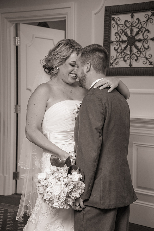 1,clinton-hunterdon-county-NJ-wedding-photographer, cute-sweet--fun-must-have-bride-groom-picture-architechts-golf-club