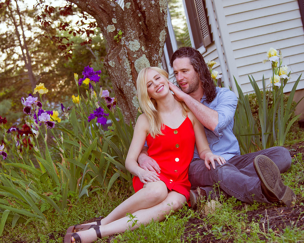 2,clinton-hunterdon-county-NJ-wedding-photographer, cute-sweet--fun-must-have-bride-groom-picture, cute-sweet--fun-must-have-engagement-picture