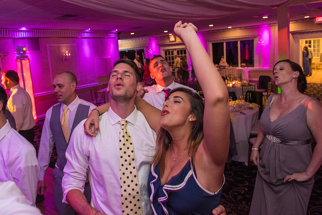 1,clinton-hunterdon-county-NJ-wedding-photographer, cute-sweet--fun-must-have-bride-groom-picture-cherryville-photography-flanders-valley-cc-rustic-barn