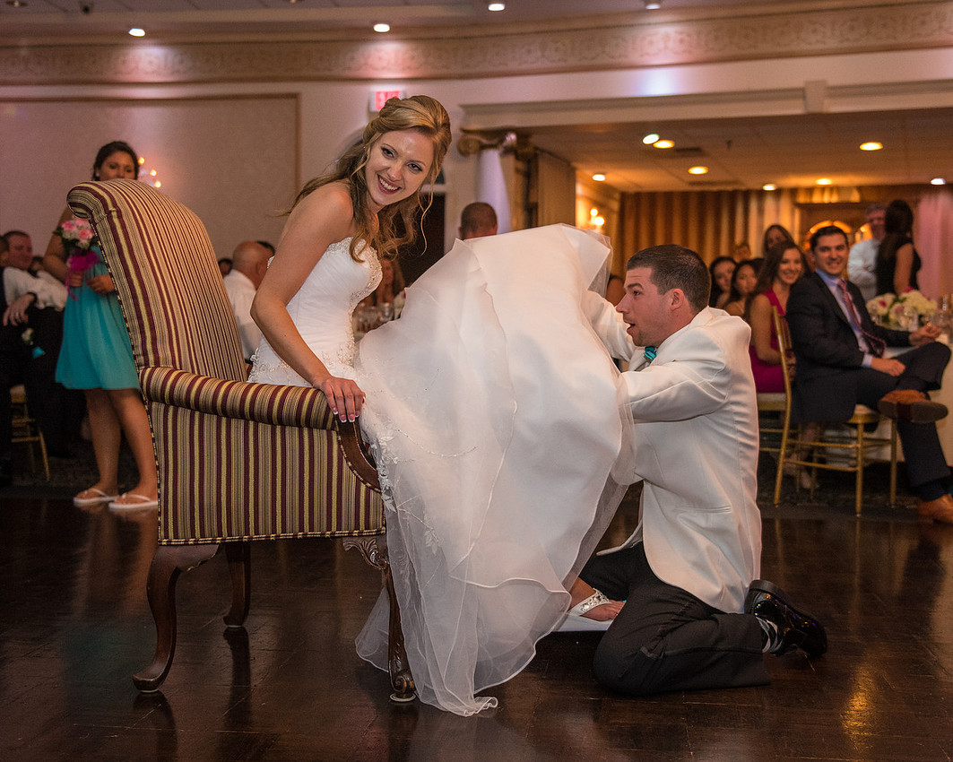 1,clinton-hunterdon-county-NJ-wedding-photographer, cute-sweet--fun-must-have-bride-groom-picture-cherryville-photography-primavera