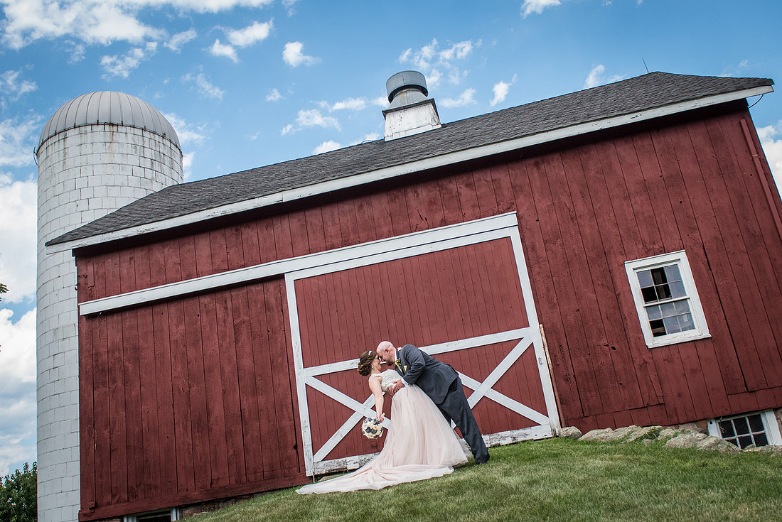 1,clinton-hunterdon-county-NJ-wedding-photographer, cute-sweet--fun-must-have-bride-groom-picture-cherryville-photography-flanders-valley-cc-rustic-barn