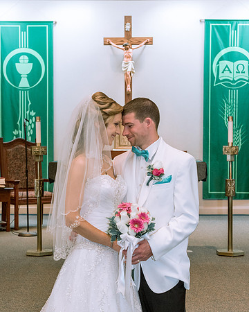8,clinton-hunterdon-county-NJ-wedding-photographer, cute-sweet--fun-must-have-bride-groom-picture-cherryville-photography-primavera