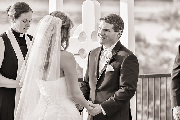 29,clinton-hunterdon-county-NJ-wedding-photographer, cute-sweet--fun-must-have-bride-groom-picture-cherryville-photography-lakehouse-inn