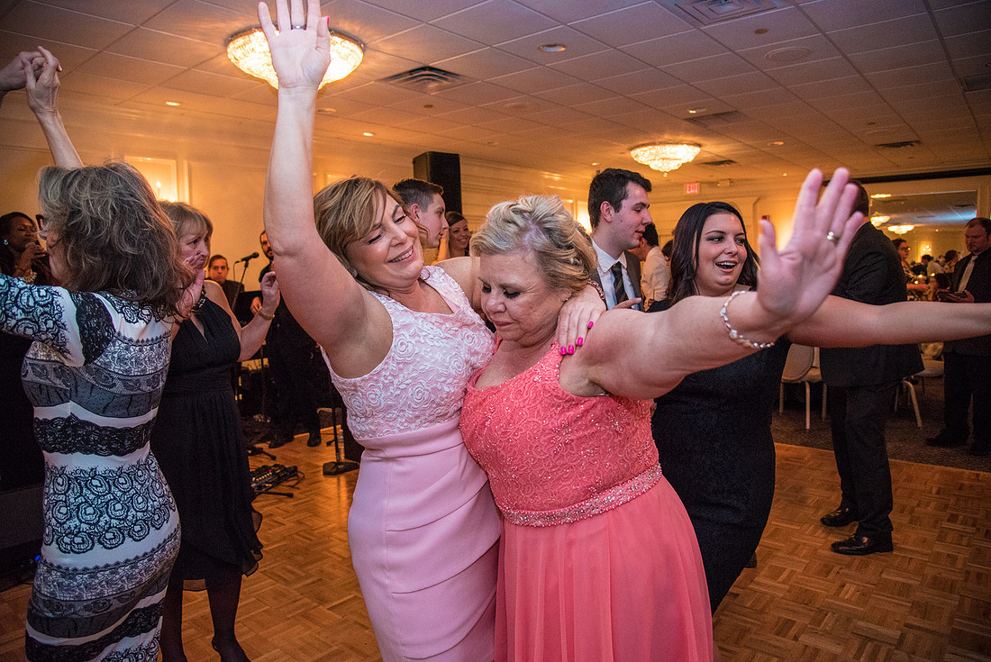 1,Basking-ridge-country-club, cherryville-photography, clinton-hunterdon-country-NJ-wedding-photographer, cross-estates, dolce, must-have-sweet-cute-romantic-wedding-pictures
