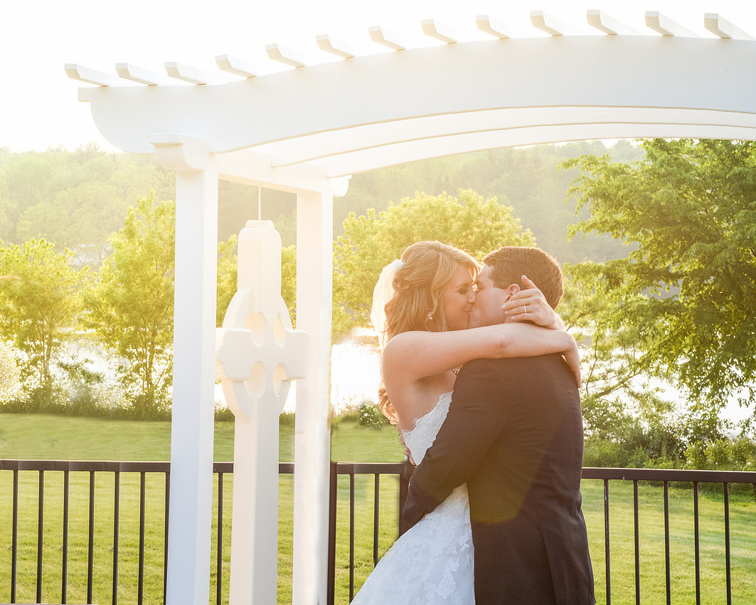 1,clinton-hunterdon-county-NJ-wedding-photographer, cute-sweet--fun-must-have-bride-groom-picture-cherryville-photography-lakehouse-inn