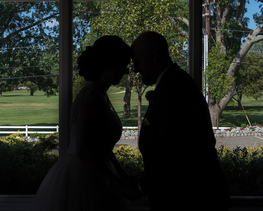 1,clinton-hunterdon-county-NJ-wedding-photographer, cute-sweet--fun-must-have-bride-groom-picture-cherryville-photography-flanders-valley-cc-rustic-barn