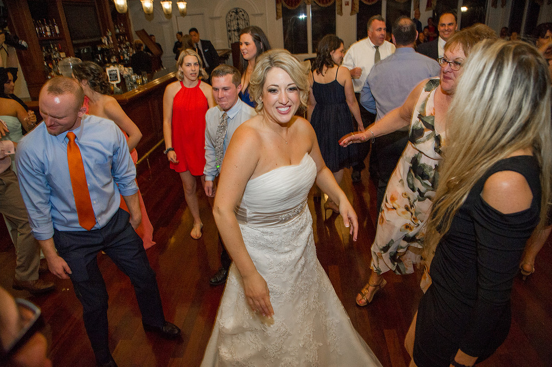 1,clinton-hunterdon-county-NJ-wedding-photographer, cute-sweet--fun-must-have-bride-groom-picture-architechts-golf-club