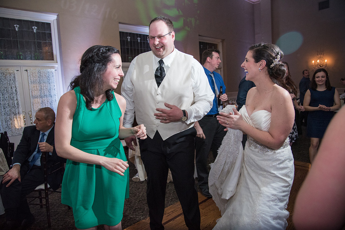 1,cherryville-photography, clinton-hunterdon-country-NJ-wedding-photographer, davids-country-inn, must-have-sweet-cute-romantic-wedding-pictures, the-celebs