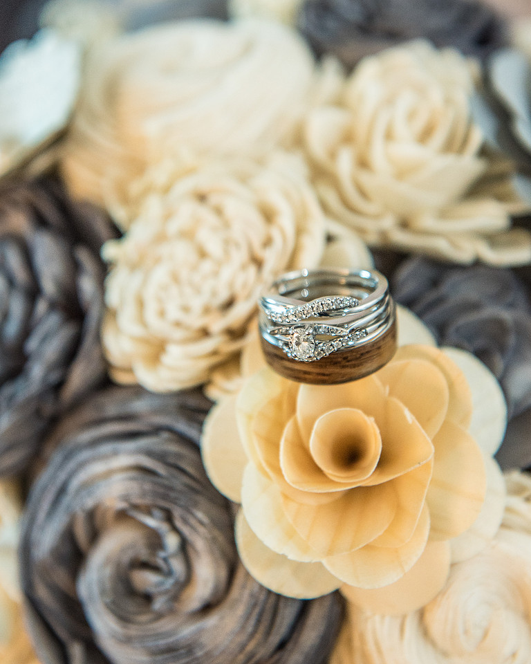1,clinton-hunterdon-county-NJ-wedding-photographer, cute-sweet--fun-must-have-bride-groom-picture-cherryville-photography-flanders-valley-cc-rustic-barn