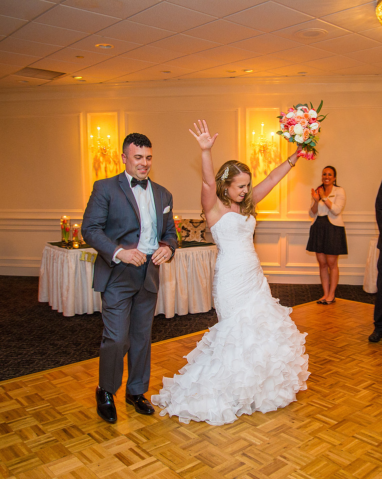 1,Basking-ridge-country-club, cherryville-photography, clinton-hunterdon-country-NJ-wedding-photographer, cross-estates, dolce, must-have-sweet-cute-romantic-wedding-pictures