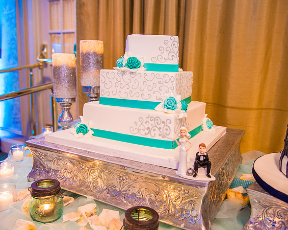 1,clinton-hunterdon-county-NJ-wedding-photographer, cute-sweet--fun-must-have-bride-groom-picture-olde-mill-inn