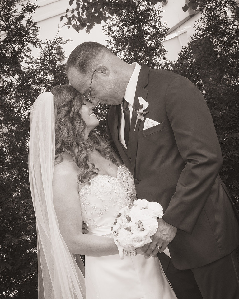 1,clinton-hunterdon-county-NJ-wedding-photographer, cute-sweet--fun-must-have-bride-groom-picture-cherryville-photography-primavera