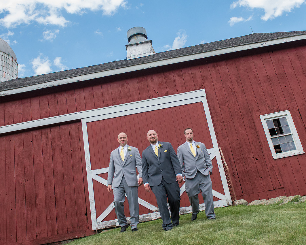 1,clinton-hunterdon-county-NJ-wedding-photographer, cute-sweet--fun-must-have-bride-groom-picture-cherryville-photography-flanders-valley-cc-rustic-barn