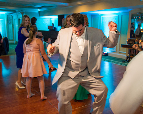 81,clinton-hunterdon-county-NJ-wedding-photographer, cute-sweet--fun-must-have-bride-groom-picture-olde-mill-inn