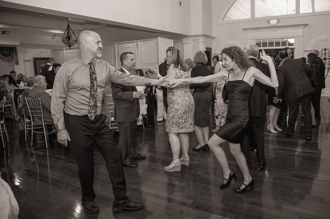 1,clinton-hunterdon-county-NJ-wedding-photographer, cute-sweet--fun-must-have-bride-groom-picture-architechts-golf-club