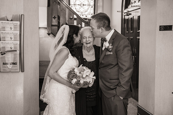 15,clinton-hunterdon-county-NJ-wedding-photographer, cute-sweet--fun-must-have-bride-groom-picture-cherryville-photography-newark-metropolitan-room