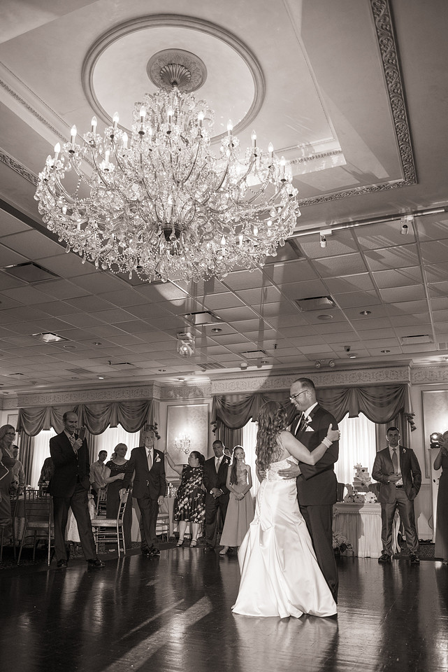 1,clinton-hunterdon-county-NJ-wedding-photographer, cute-sweet--fun-must-have-bride-groom-picture-cherryville-photography-primavera