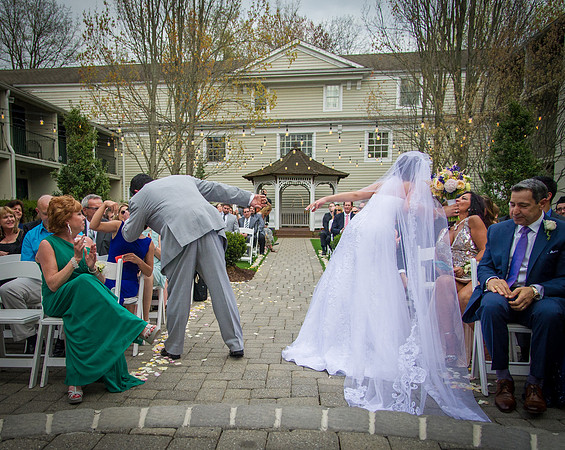 1,clinton-hunterdon-county-NJ-wedding-photographer, cute-sweet--fun-must-have-bride-groom-picture-olde-mill-inn