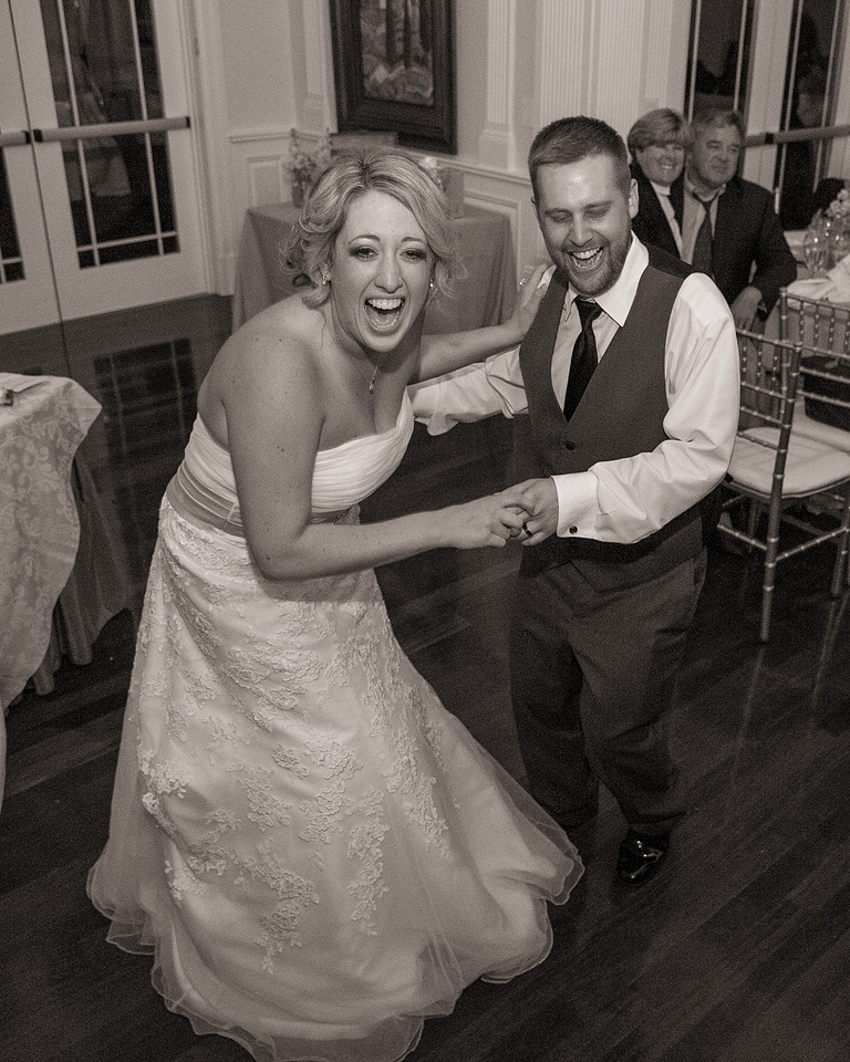 1,clinton-hunterdon-county-NJ-wedding-photographer, cute-sweet--fun-must-have-bride-groom-picture-architechts-golf-club