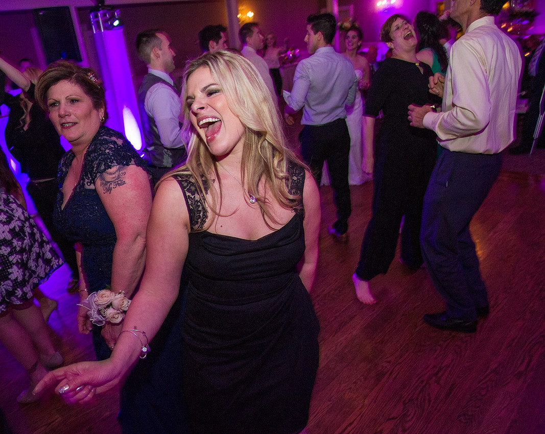 1,cherryville-photography, clinton-hunterdon-country-NJ-wedding-photographer, davids-country-inn, must-have-sweet-cute-romantic-wedding-pictures, the-celebs