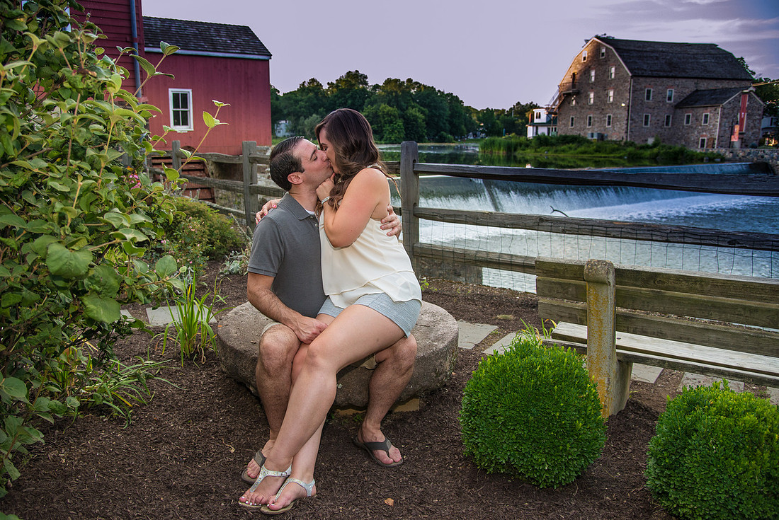 clinton-hunterdon-county-NJ-portrait-photographer, cute-sweet--fun-must-have-engagement-picture-wedding-cherryville-photography