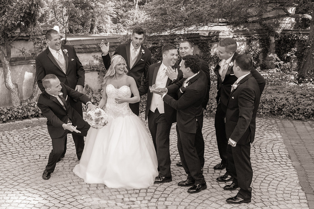 1,clinton-hunterdon-county-NJ-wedding-photographer, cute-sweet--fun-must-have-bride-groom-picture