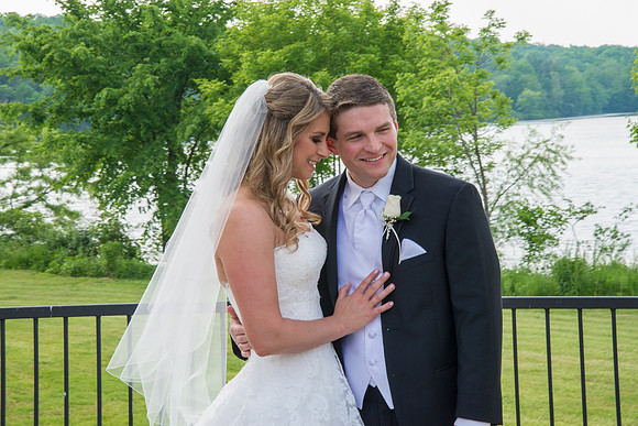 19,clinton-hunterdon-county-NJ-wedding-photographer, cute-sweet--fun-must-have-bride-groom-picture-cherryville-photography-lakehouse-inn