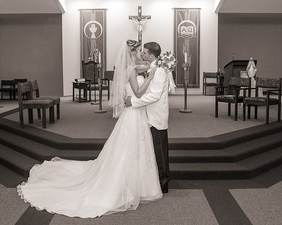 10,clinton-hunterdon-county-NJ-wedding-photographer, cute-sweet--fun-must-have-bride-groom-picture-cherryville-photography-primavera