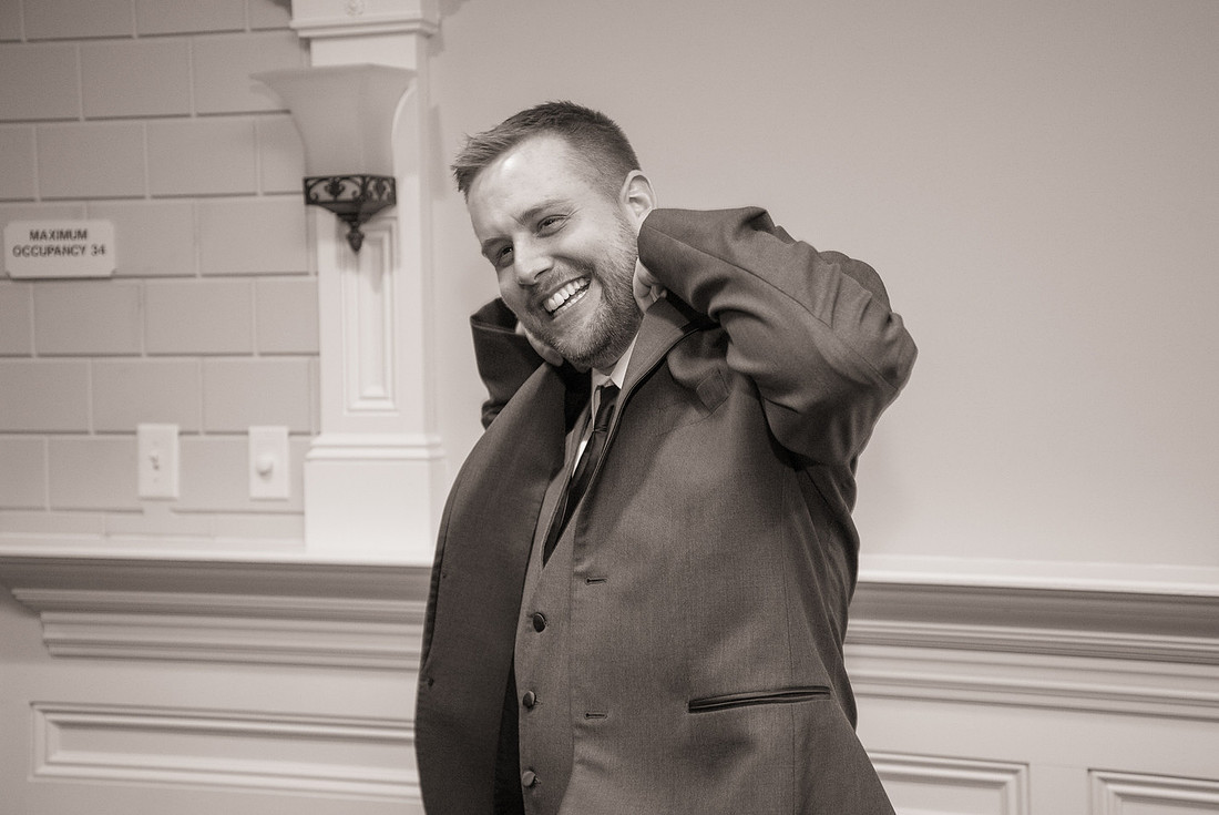 1,clinton-hunterdon-county-NJ-wedding-photographer, cute-sweet--fun-must-have-bride-groom-picture-architechts-golf-club