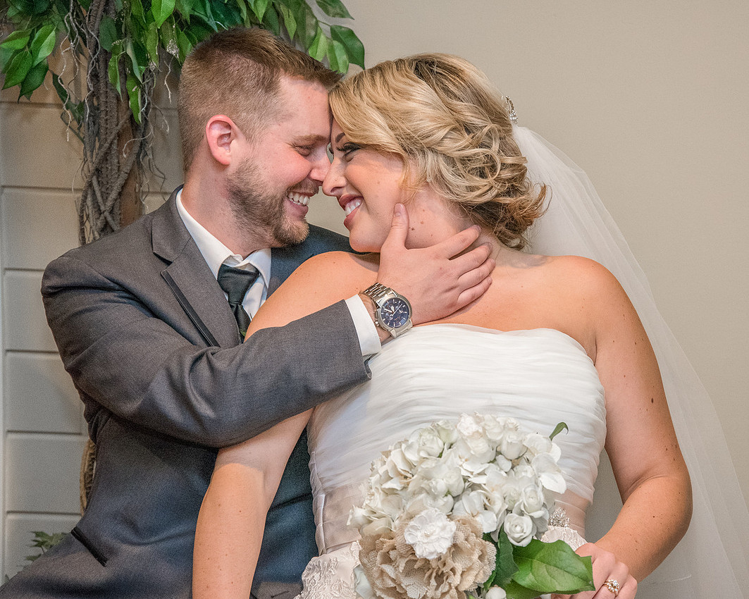 1,clinton-hunterdon-county-NJ-wedding-photographer, cute-sweet--fun-must-have-bride-groom-picture-architechts-golf-club