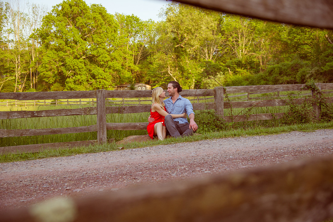 2,clinton-hunterdon-county-NJ-wedding-photographer, cute-sweet--fun-must-have-bride-groom-picture, cute-sweet--fun-must-have-engagement-picture