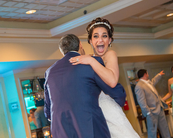 1,clinton-hunterdon-county-NJ-wedding-photographer, cute-sweet--fun-must-have-bride-groom-picture-olde-mill-inn