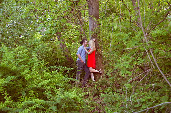 17,clinton-hunterdon-county-NJ-wedding-photographer, cute-sweet--fun-must-have-bride-groom-picture, cute-sweet--fun-must-have-engagement-picture