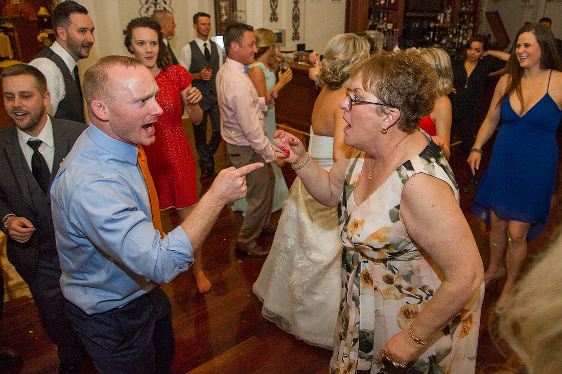 1,clinton-hunterdon-county-NJ-wedding-photographer, cute-sweet--fun-must-have-bride-groom-picture-architechts-golf-club