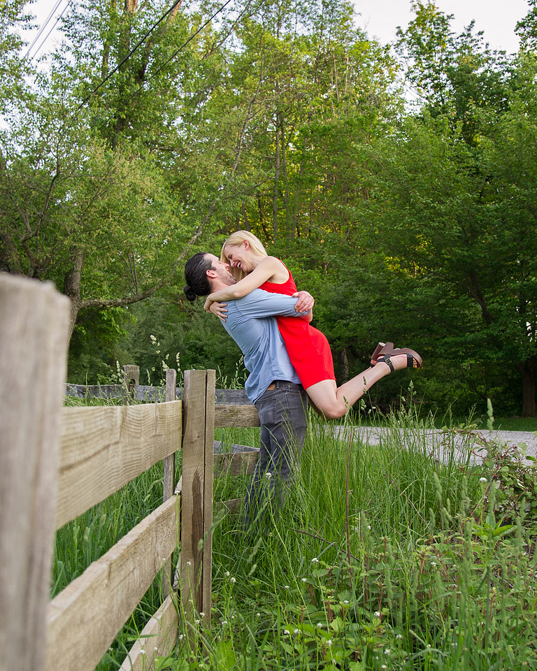 2,clinton-hunterdon-county-NJ-wedding-photographer, cute-sweet--fun-must-have-bride-groom-picture, cute-sweet--fun-must-have-engagement-picture
